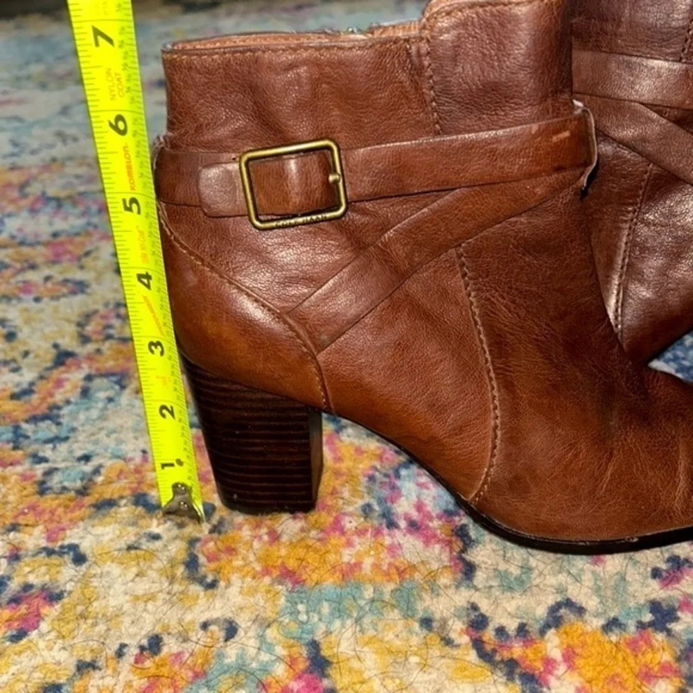 COLE HAAN 